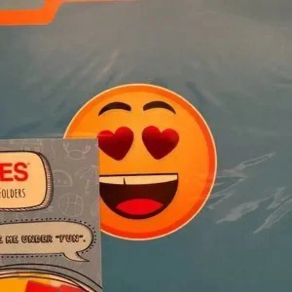 File Folders - Emoji - LOT of THREE packages (9‎ folders total t/o)